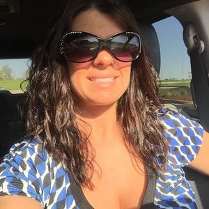 Meet your Posher, Jenn